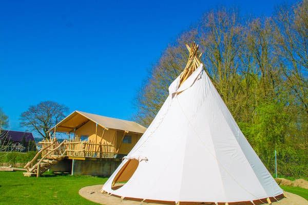 Tipi-tent buiten